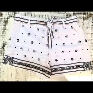 NWT Ann Taylor Loft embroidered paper bag shorts